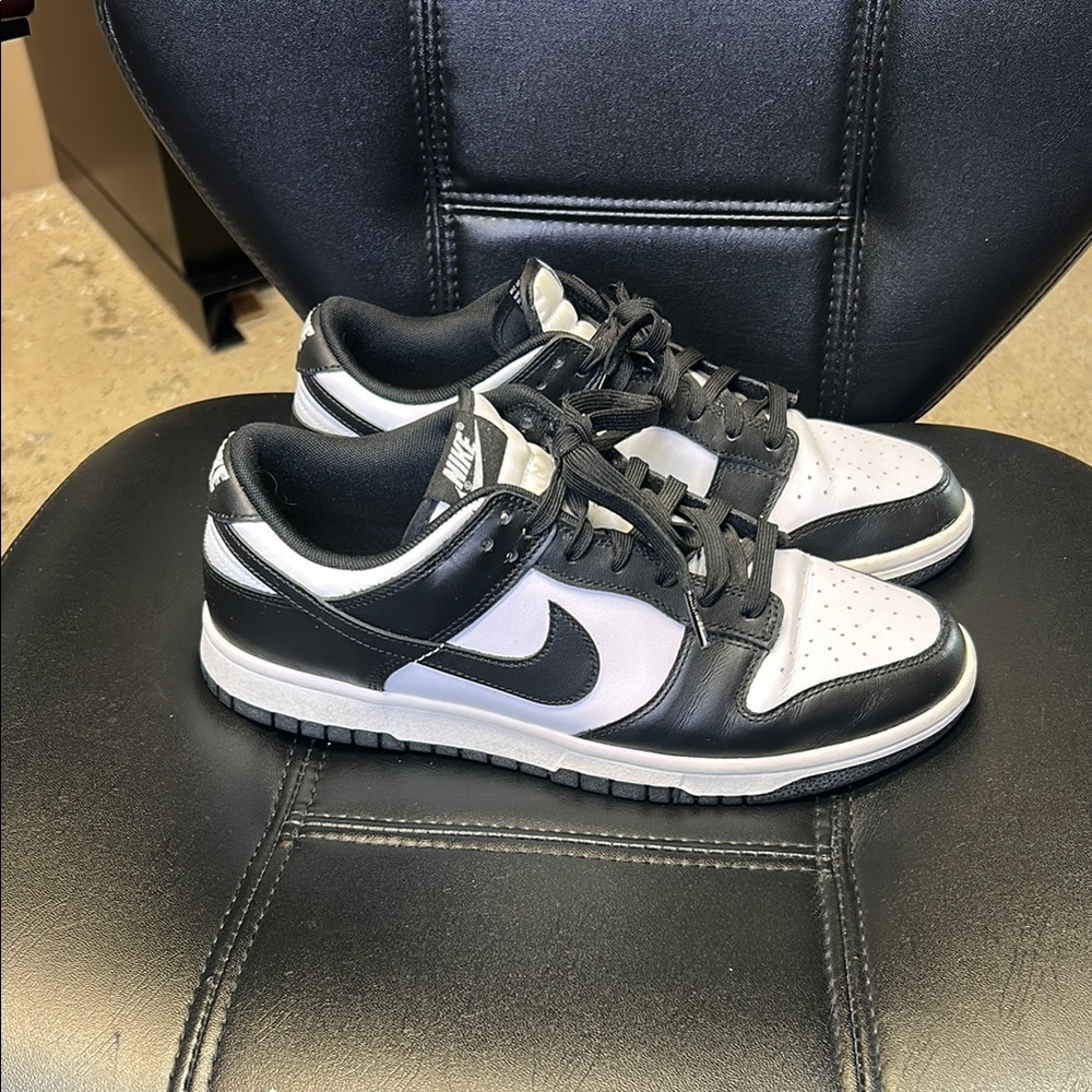 Nike Panda Dunks
